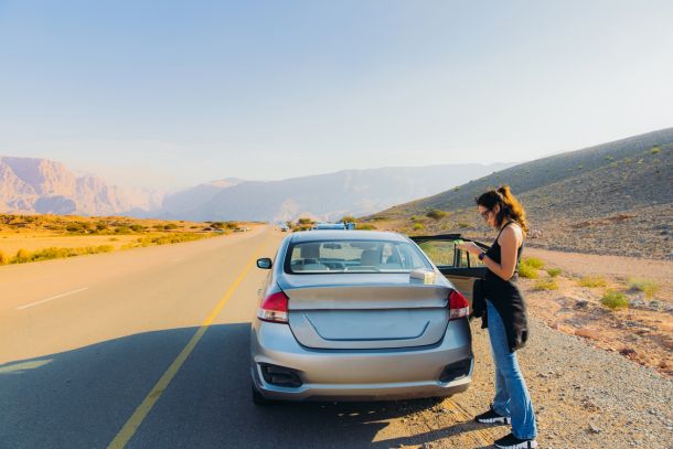 Living in Oman Without Owning a Car: Smart  Rental Strategies