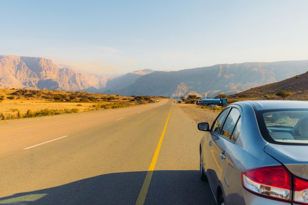 Why Last-Minute Car Rentals in  Oman Can Be Stress-Free